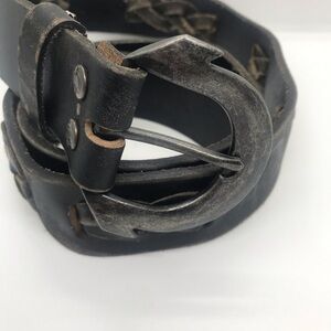 True religion distressed black leather belt size 32 (E)